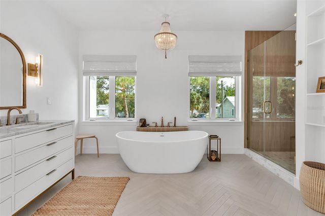 1642 ARLINGTON STREET, Sarasota, FL 34239