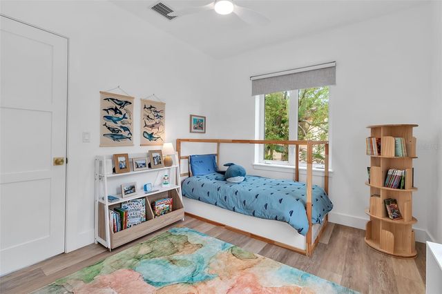 1642 ARLINGTON STREET, Sarasota, FL 34239