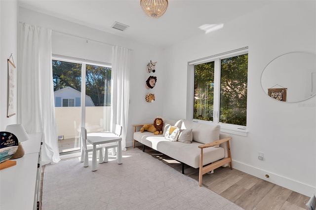 1642 ARLINGTON STREET, Sarasota, FL 34239