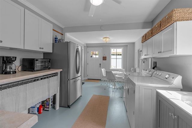 1642 ARLINGTON STREET, Sarasota, FL 34239