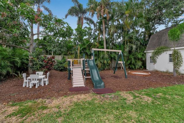 1642 ARLINGTON STREET, Sarasota, FL 34239