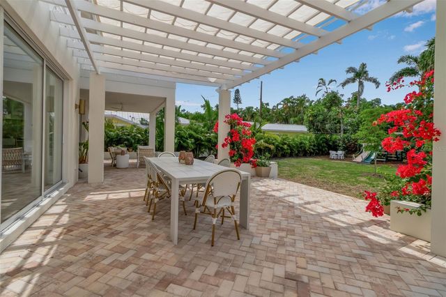 1642 ARLINGTON STREET, Sarasota, FL 34239