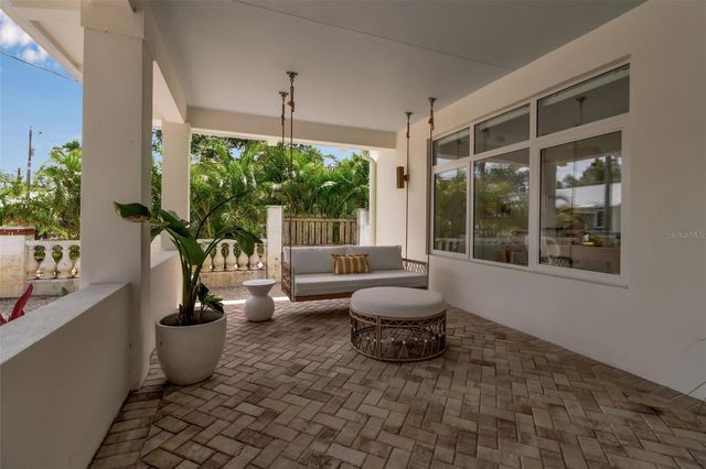 1642 ARLINGTON STREET, Sarasota, FL 34239