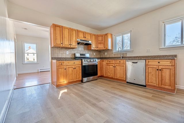 64-R Hazard St, New Bedford, MA 02740