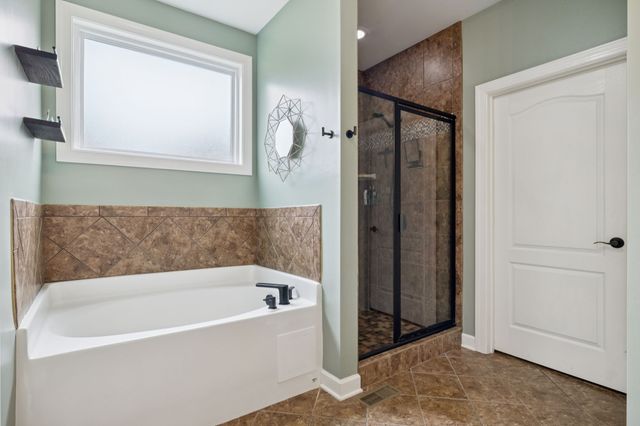 1054 Five Coves Trce, Gallatin, TN 37066