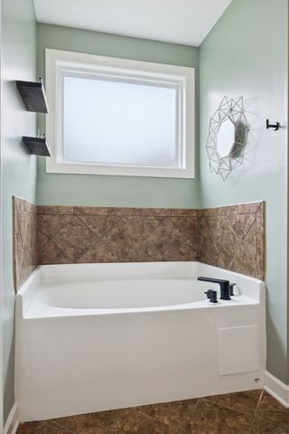 1054 Five Coves Trce, Gallatin, TN 37066