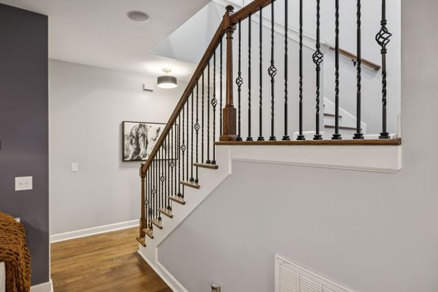 1054 Five Coves Trce, Gallatin, TN 37066