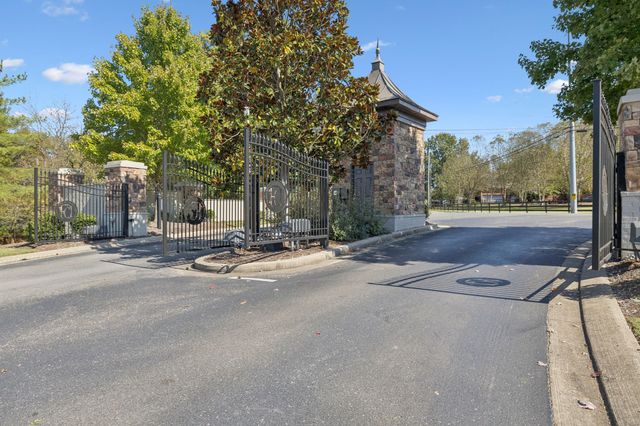 1054 Five Coves Trce, Gallatin, TN 37066