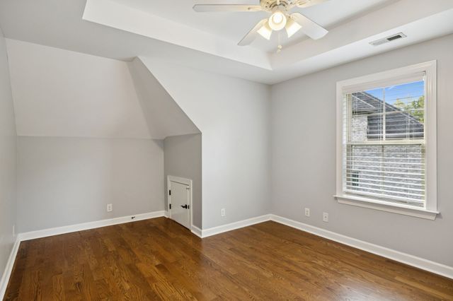 1054 Five Coves Trce, Gallatin, TN 37066