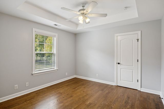 1054 Five Coves Trce, Gallatin, TN 37066