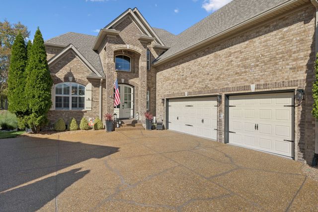 1054 Five Coves Trce, Gallatin, TN 37066