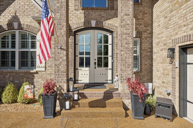 1054 Five Coves Trce, Gallatin, TN 37066