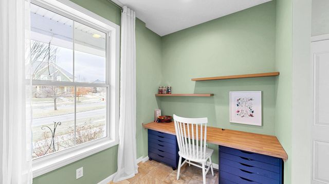 16636 Eagleview Drive, Lakeville, MN 55044