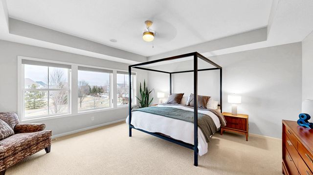 16636 Eagleview Drive, Lakeville, MN 55044