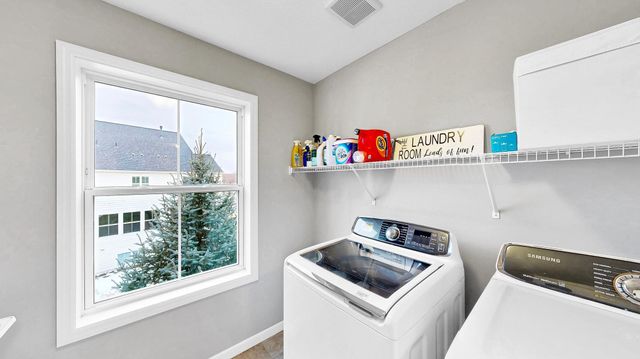 16636 Eagleview Drive, Lakeville, MN 55044