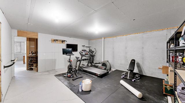 16636 Eagleview Drive, Lakeville, MN 55044