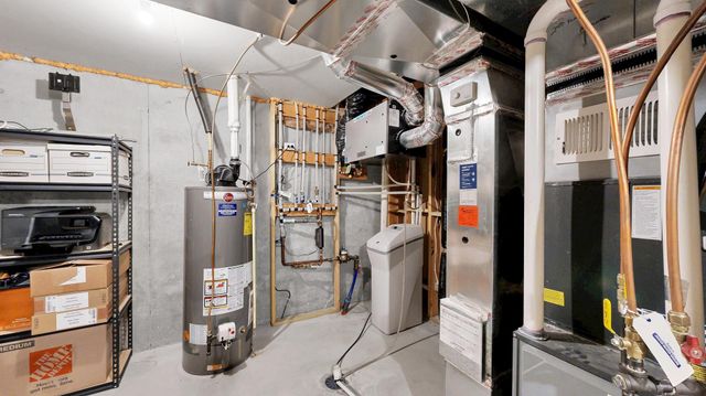 16636 Eagleview Drive, Lakeville, MN 55044