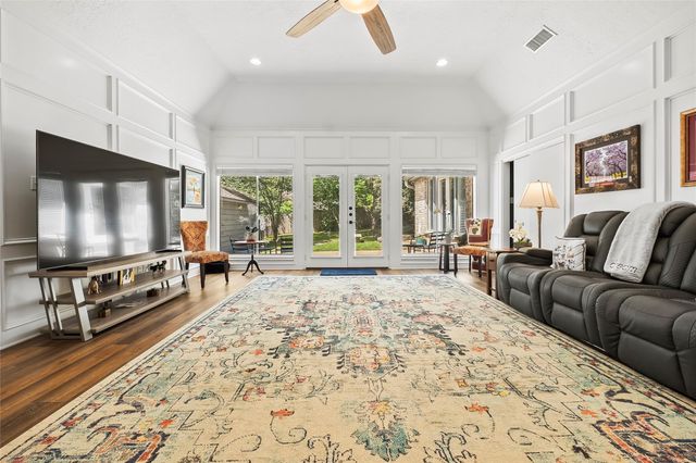 112 Broken Bough Lane, Conroe, TX 77304