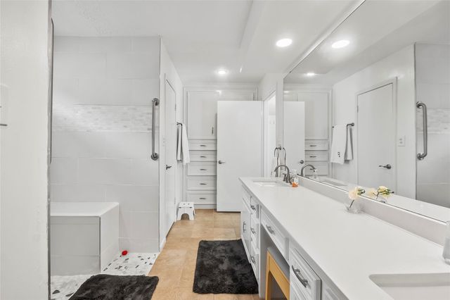 112 Broken Bough Lane, Conroe, TX 77304