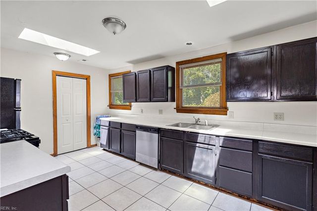 414 Lee ST, Hampton, VA 23669