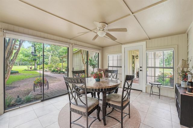 70 Oak Leaf Drive, Huffman, TX 77336