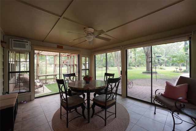 70 Oak Leaf Drive, Huffman, TX 77336