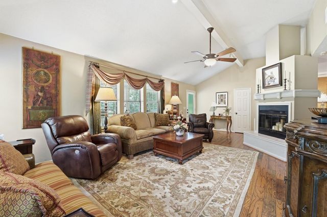 70 Oak Leaf Drive, Huffman, TX 77336