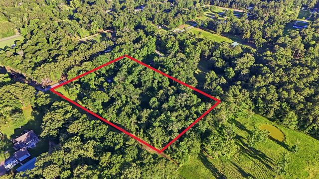 70 Oak Leaf Drive, Huffman, TX 77336