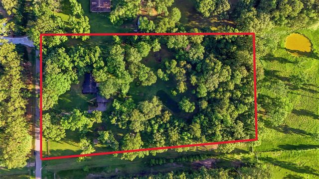 70 Oak Leaf Drive, Huffman, TX 77336