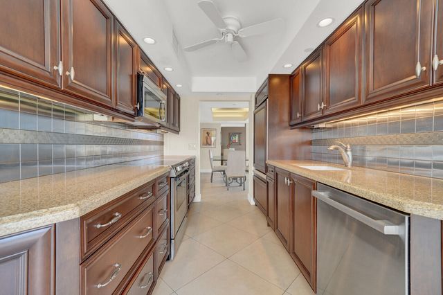 2697 N Ocean Boulevard F-501, Boca Raton, FL 33431