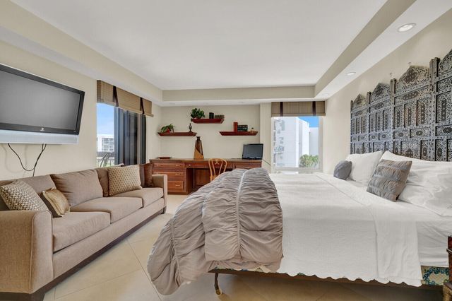 2697 N Ocean Boulevard F-501, Boca Raton, FL 33431