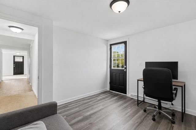 21 Golf St, Fairhaven, MA 02719