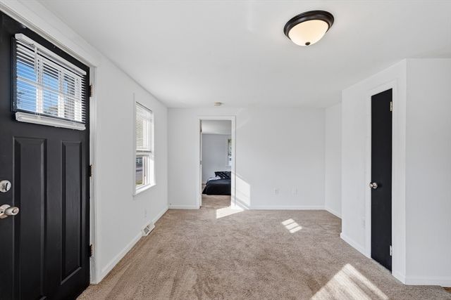 21 Golf St, Fairhaven, MA 02719