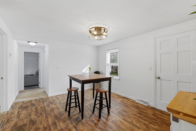 21 Golf St, Fairhaven, MA 02719