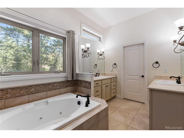 17895 Queensmere Dr, Monument, CO 80132