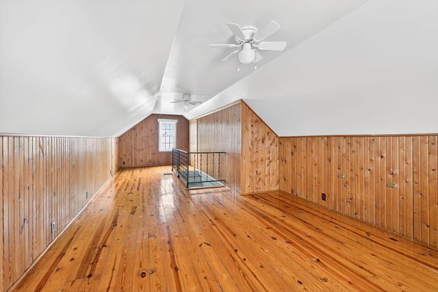 934 Davis Avenue, Newark, OH 43055