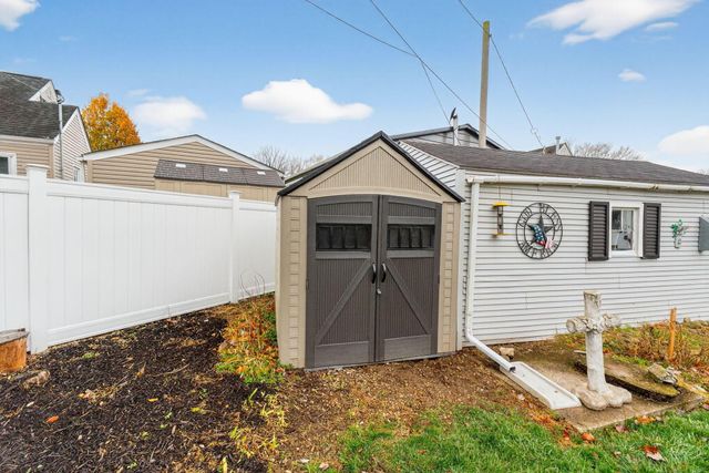 934 Davis Avenue, Newark, OH 43055