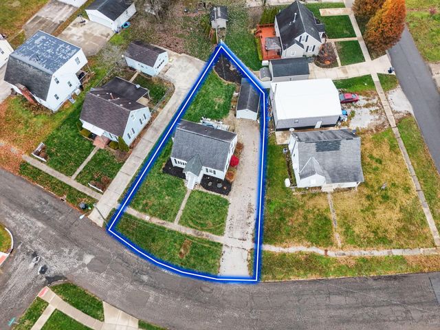 934 Davis Avenue, Newark, OH 43055