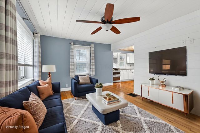 934 Davis Avenue, Newark, OH 43055