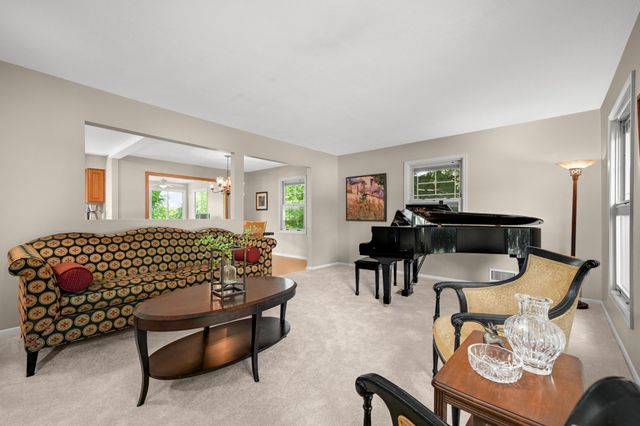 5337 Whiting Avenue, Edina, MN 55439