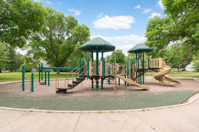 5337 Whiting Avenue, Edina, MN 55439