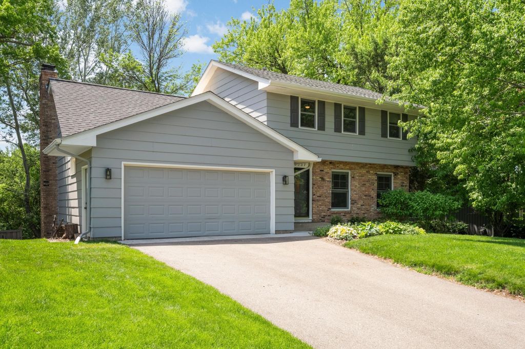 5337 Whiting Avenue, Edina, MN 55439