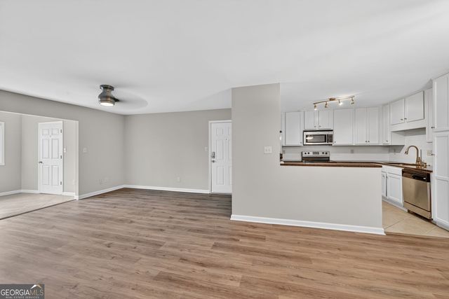 1468 Briarwood Road NE 402, Atlanta, GA 30319