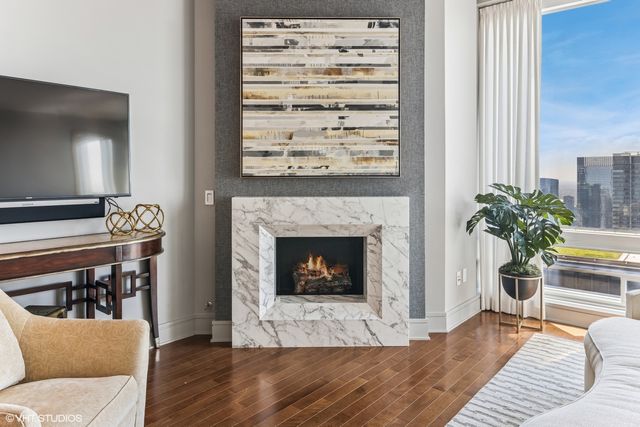 401 N Wabash Avenue 54E, Chicago, IL 60611