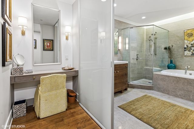 401 N Wabash Avenue 54E, Chicago, IL 60611