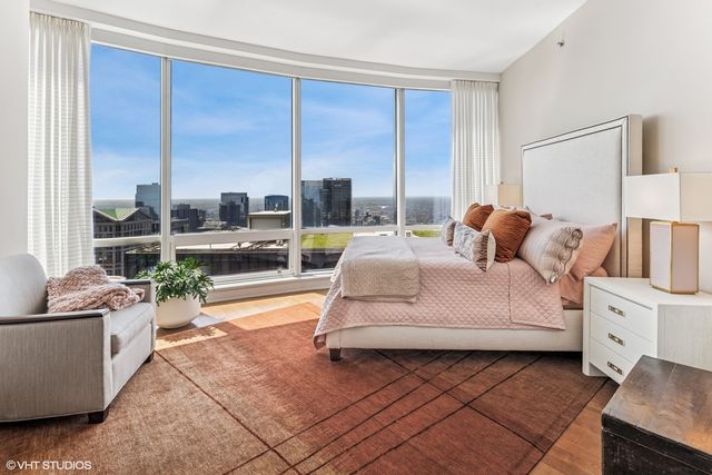 401 N Wabash Avenue 54E, Chicago, IL 60611