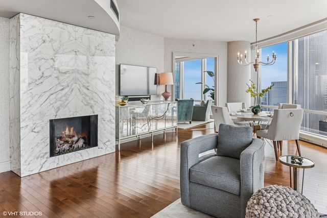 401 N Wabash Avenue 54E, Chicago, IL 60611