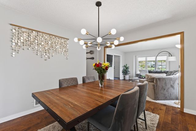 1289 Castle Court, Golden Valley, MN 55427