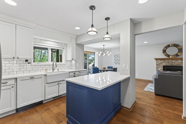 1289 Castle Court, Golden Valley, MN 55427