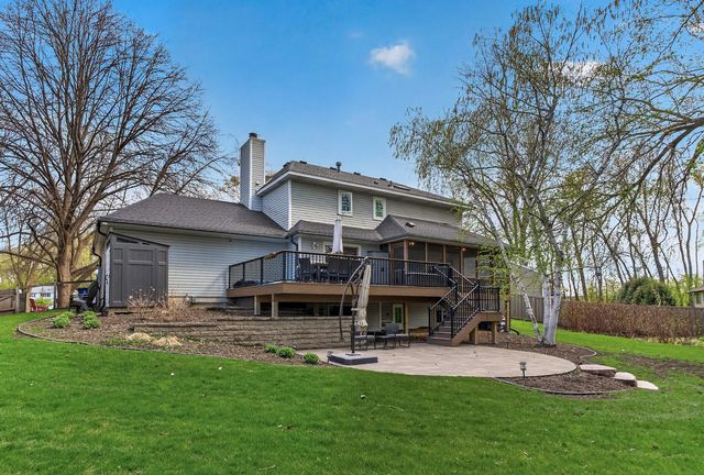 1289 Castle Court, Golden Valley, MN 55427